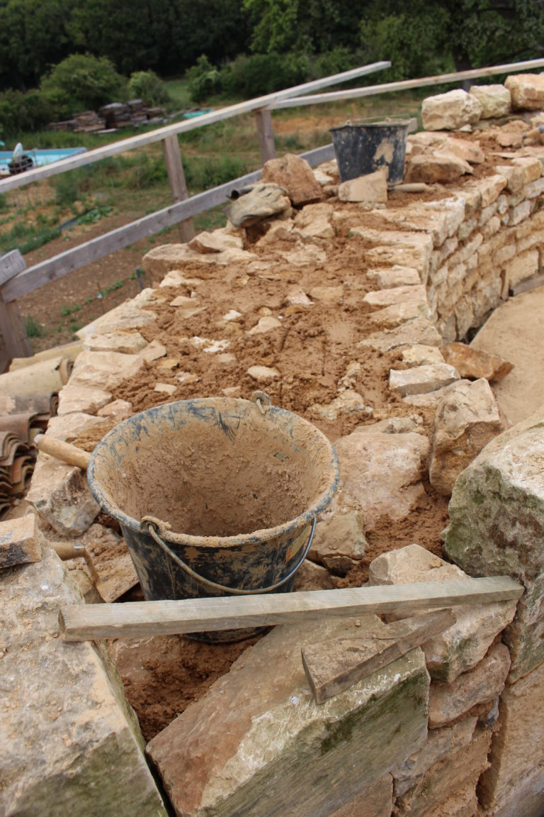 les murs de la tour